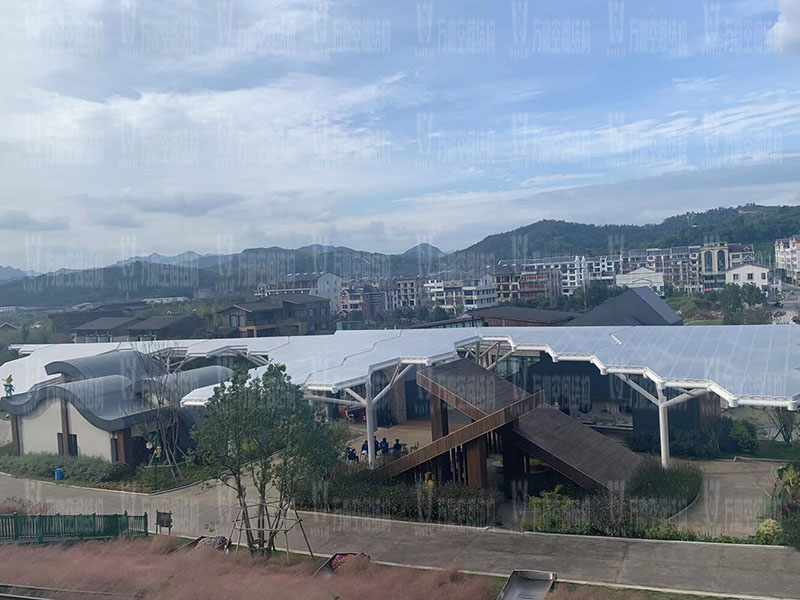 萬豪空間結(jié)構(gòu)員工到臺州大板橋ETFE氣枕天幕項目、溫州鐵定溜溜樂園ETFE天幕及PTFE景觀傘膜結(jié)構(gòu)工項目學(xué)習(xí)交流