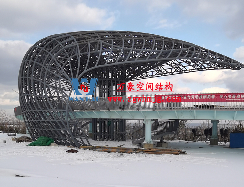什么是異形鋼結(jié)構(gòu)？復(fù)雜空間異形鋼結(jié)構(gòu)該如何選擇廠家？