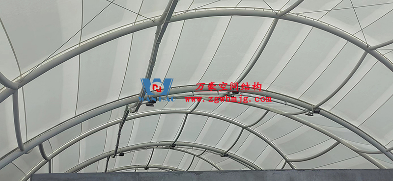 寧波諾丁漢大學(xué)室外運(yùn)動場地改擴(kuò)建項目膜結(jié)構(gòu)工程接近尾聲