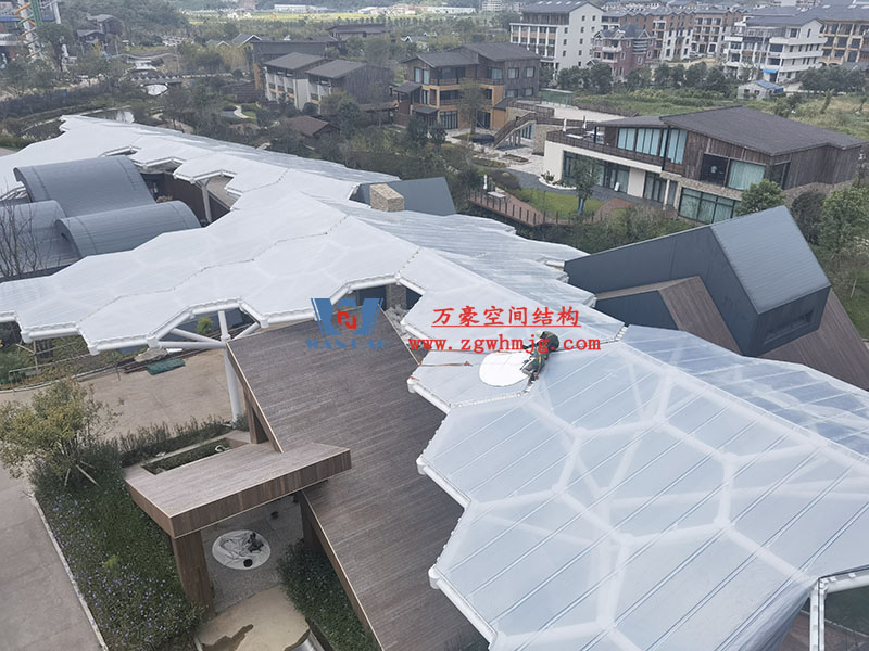 ETFE膜結(jié)構(gòu)建筑有哪些優(yōu)勢？ETFE膜結(jié)構(gòu)材料對比其他材料有哪些優(yōu)點？