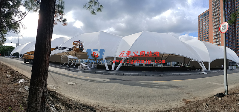 寧波諾丁漢大學(xué)室外運(yùn)動場地改擴(kuò)建項(xiàng)目膜結(jié)構(gòu)工程完工