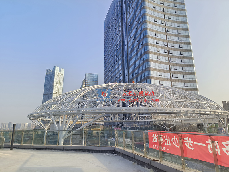 明宇廣場(chǎng)6號(hào)地塊商業(yè)（萬達(dá)廣場(chǎng)）改造項(xiàng)目鋼膜結(jié)構(gòu)ETFE蓋頂天幕工程