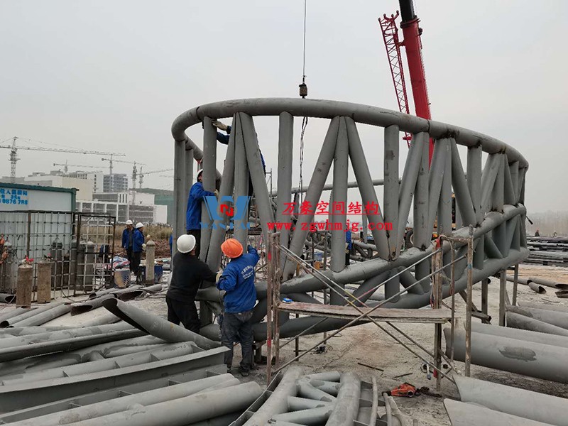 四川南充電影學院景觀膜結構工程位于四川省南充市，此工程由寧波萬豪空間結構工程有限公司承建。  四川南充電影學院景觀膜結構工程  四川南充電影學院景觀膜結構工程  四川南充電影學院景觀膜結構工程  四川南充電影學院景觀膜結構工程  四川南充電影學院景觀膜結構工程  四川南充電影學院景觀膜結構工程  四川南充電影學院景觀膜結構工程  四川南充電影學院景觀膜結構工程  四川南充電影學院景觀膜結構工程  四川南充電影學院景觀膜結構工程  四川南充電影學院景觀膜結構工程