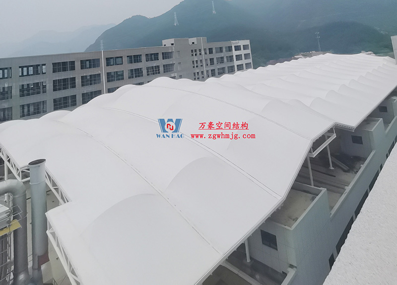 浙江真愛毯業(yè)科技有限公司廠房三屋面膜結(jié)構(gòu)工程完工大吉！