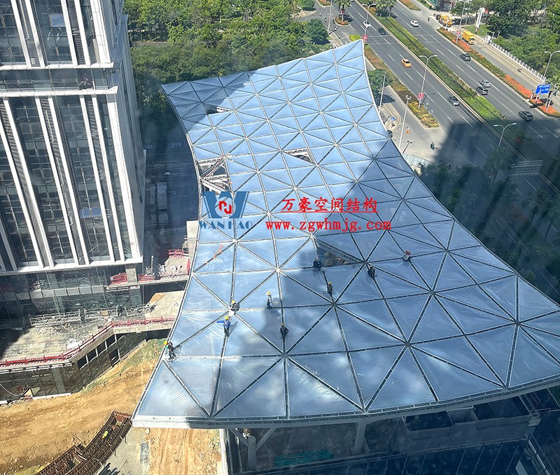 縱使烈日炎炎，腳步從未止歇！海南這個ETFE氣枕膜項目施工進度有最新消息