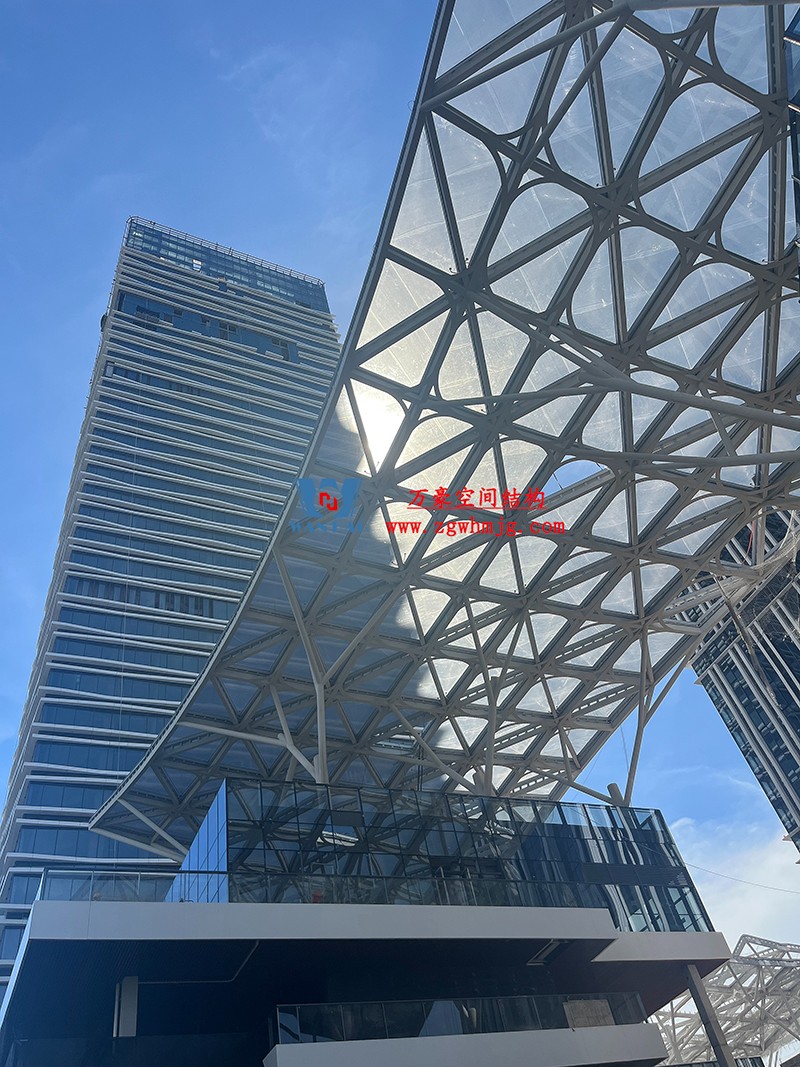 縱使烈日炎炎，腳步從未止歇！海南這個ETFE氣枕膜項目施工進度有最新消息