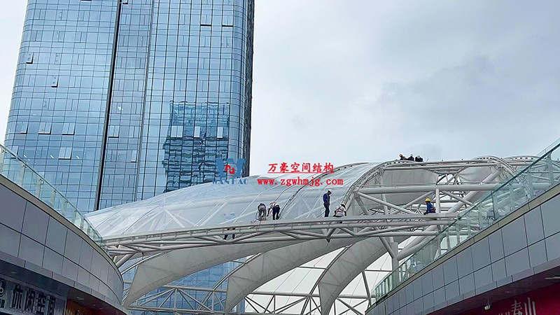 明宇廣場6號地塊商業(yè)（萬達廣場）改造項目鋼膜結(jié)構(gòu)ETFE膜結(jié)構(gòu)蓋頂天幕項目