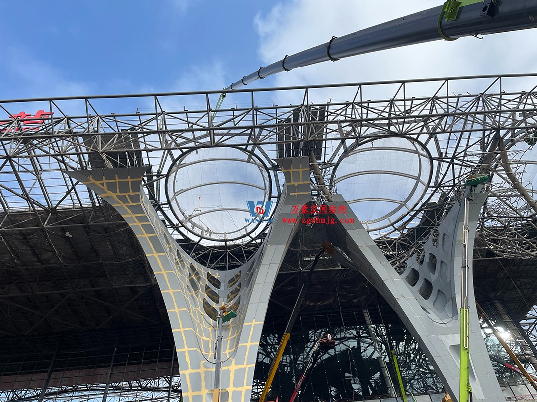 重慶東站站房正在加速建設(shè)，全力繪就項(xiàng)目新篇章