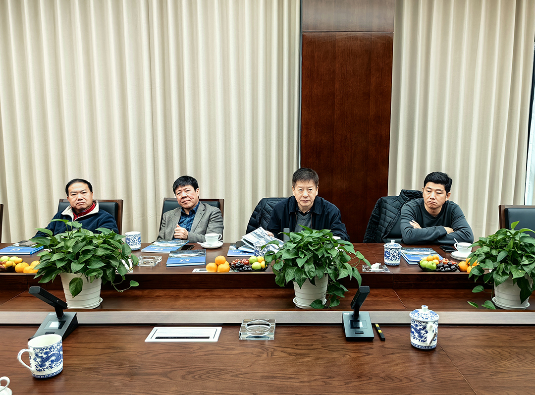 中國鋼結(jié)構協(xié)會空間結(jié)構分會領導專家一行蒞臨萬豪考察指導工作