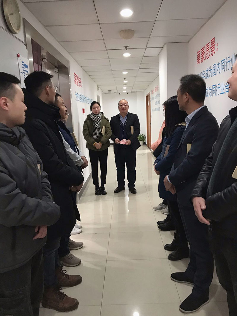 萬豪空間結構福利：給威海經貿交流中心項目施工部經理現(xiàn)金獎勵