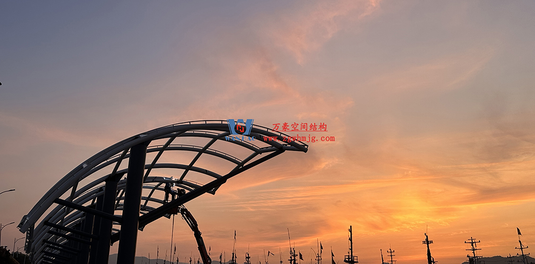 全面加速建設(shè)，創(chuàng)建優(yōu)質(zhì)精品工程